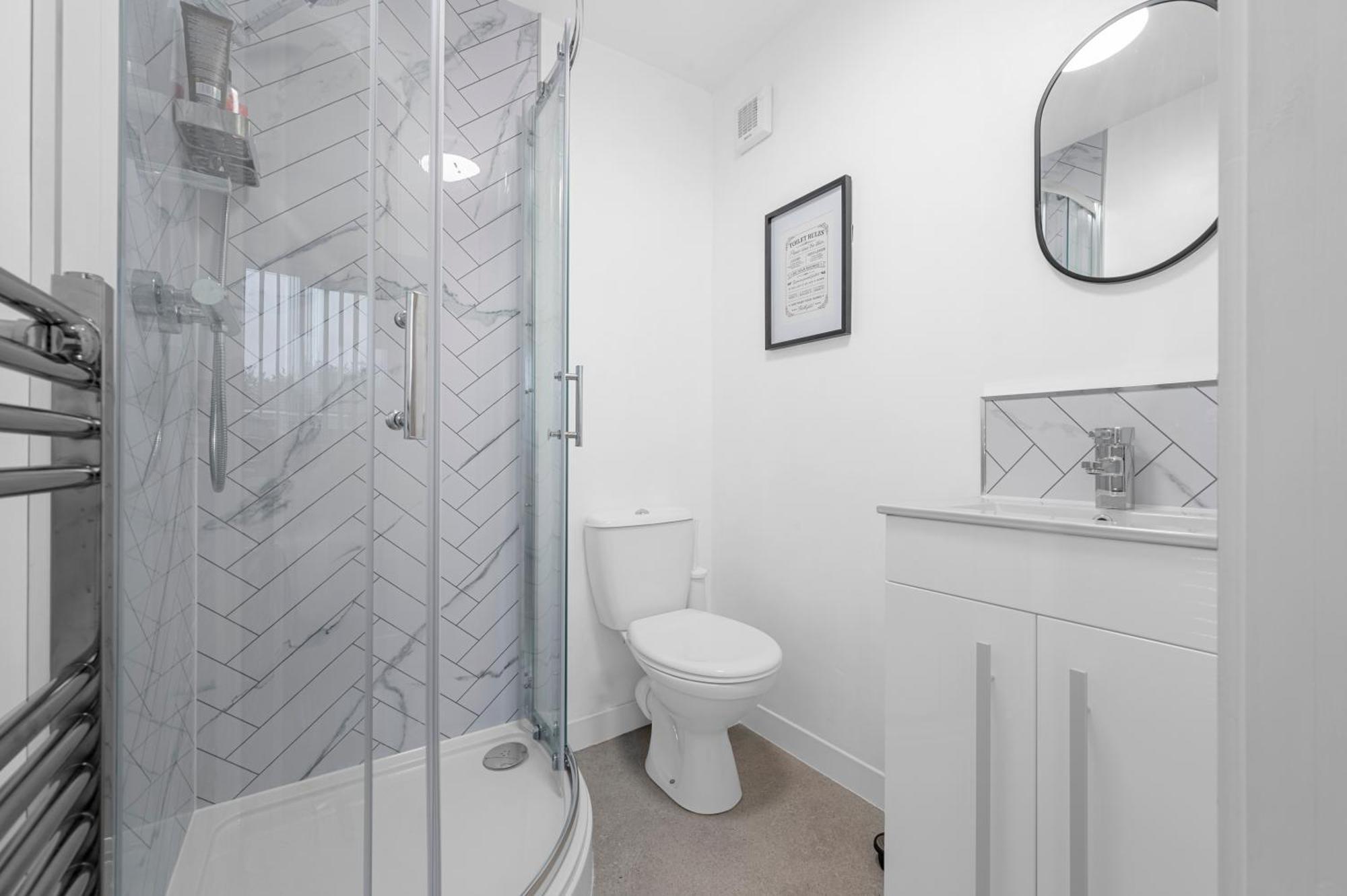 Проживание в семье Morden En-suite - Close Cente & Etihad Stadium *