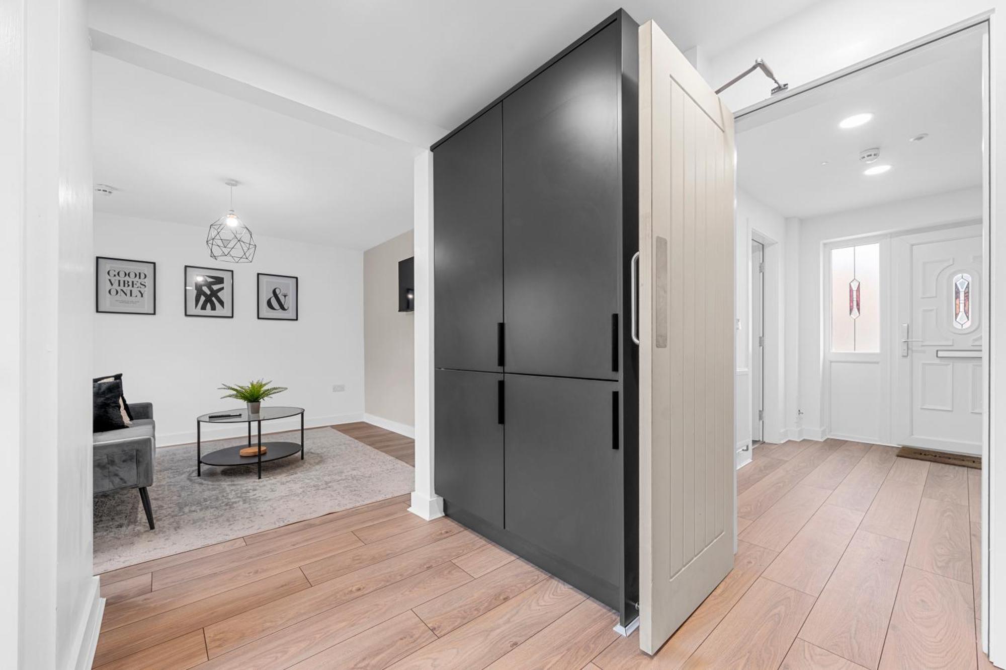 Проживание в семье Morden En-suite - Close Cente & Etihad Stadium